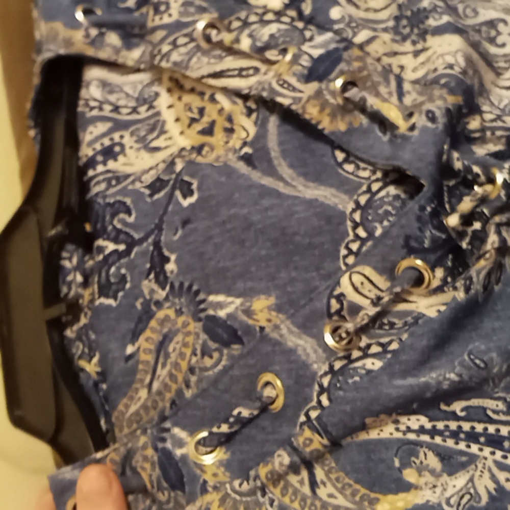 New Directions Blouse - Picture 2 of 3